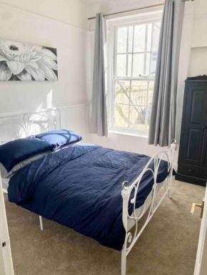 Torquay, 1 bedroom, Sleeps 4, Free Parking, Torbay